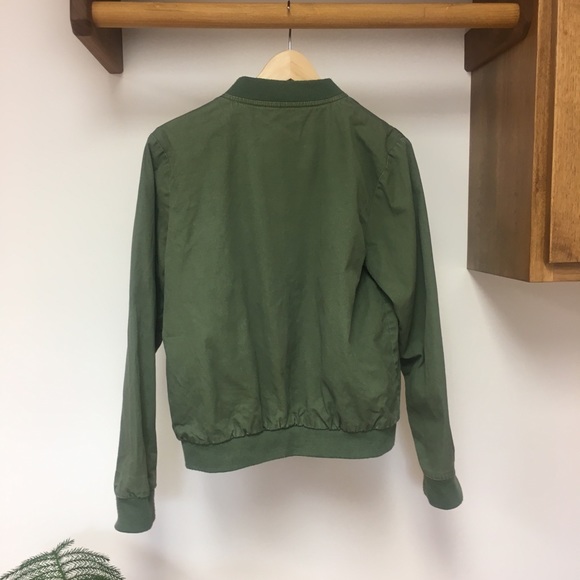 Brandy Melville Army Green Bomber Jacket - Picture 2 of 8